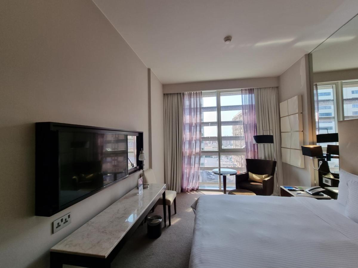 Centro Al Manhal By Rotana Hotel Abu Dhabi Bagian luar foto